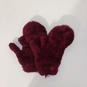 Christmas Special: Gloves & Fuzzy Socks